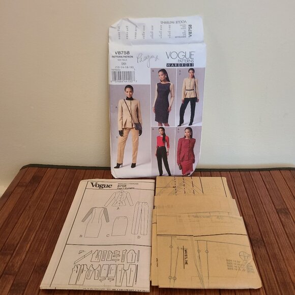 Vintage Vogue Patterns - Picture 4 of 7